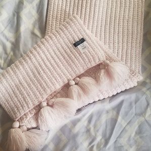 J.crew pink and white knitted scarf